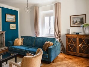 Télévision, cheminée