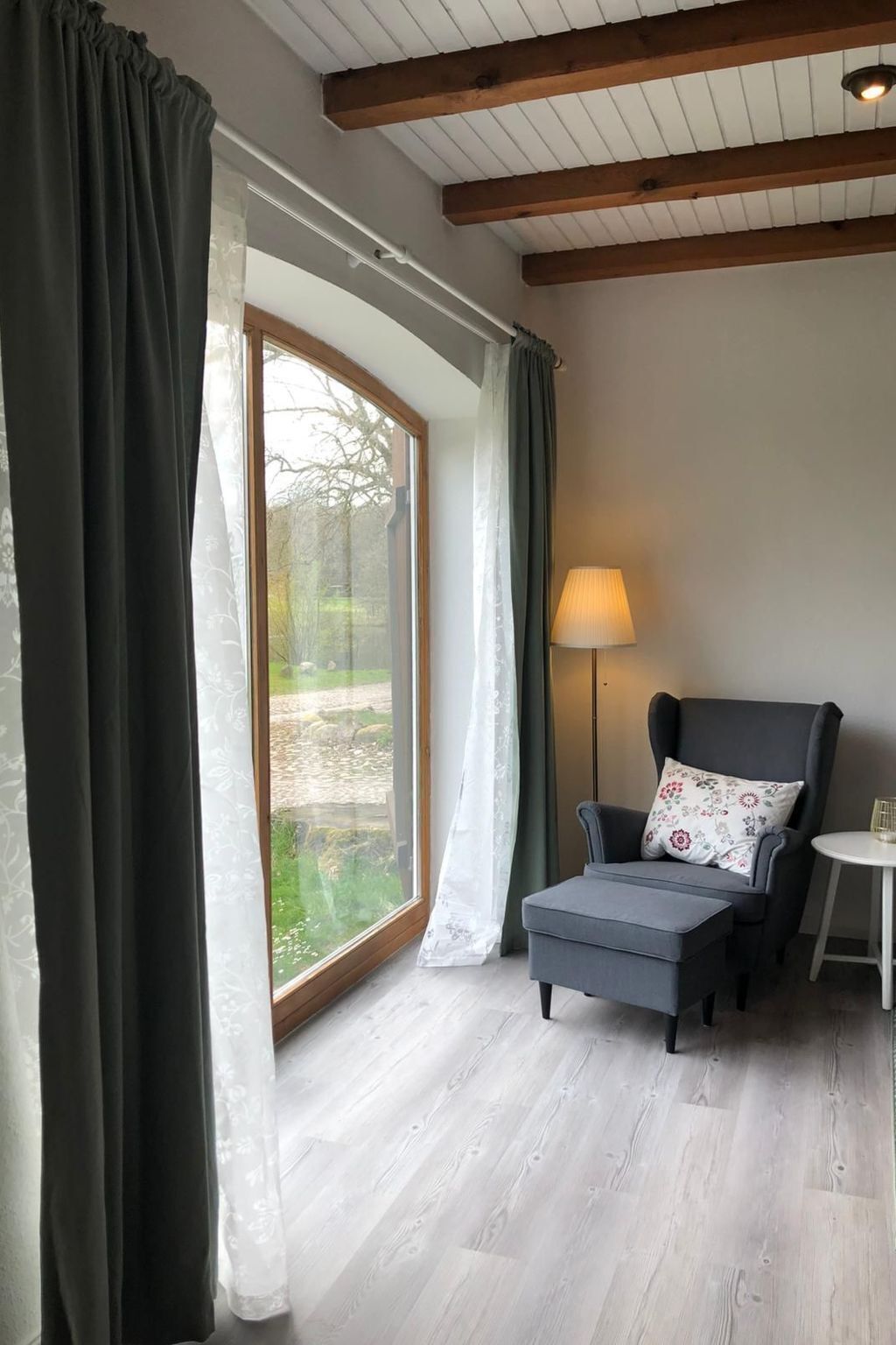 المنشأة من الداخل