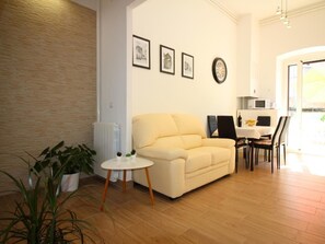 TV - Old city by Interhome (Poreč)