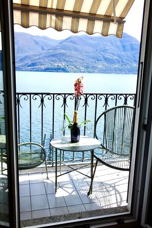 Outdoor dining - See-Penthouse by Interhome (Brissago)