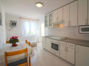Interior - Leticija by Interhome (Poreč)