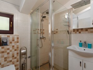 Towels - Rozi für 2 Personen in Strandnähe by Interhome (Poreč)