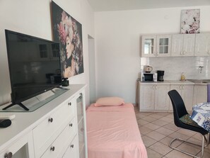 Internet - 2 mit Parkplatz, Wifi, Ac by Interhome (Pula)