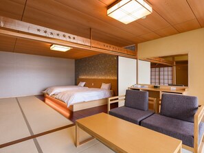 Chambre Deluxe avec lits jumeaux, balcon, vue fleuve