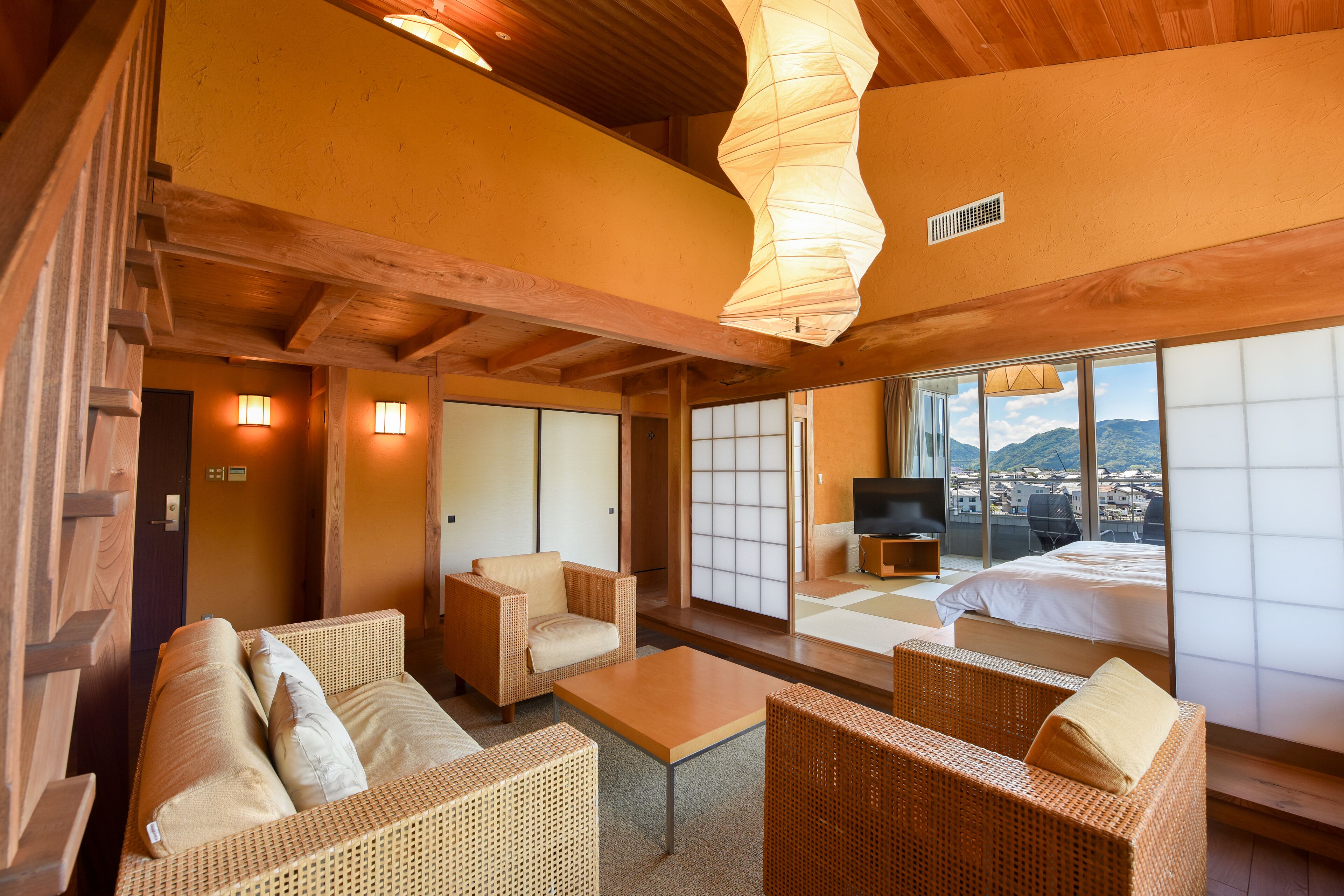 Executive Suite, Balcony, River View | In-room safe, free WiFi