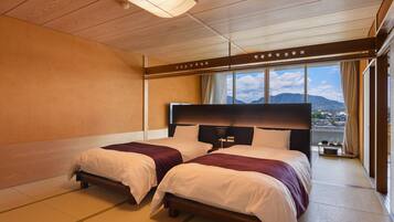 Deluxe Suite, Balcony, River View | In-room safe, free WiFi