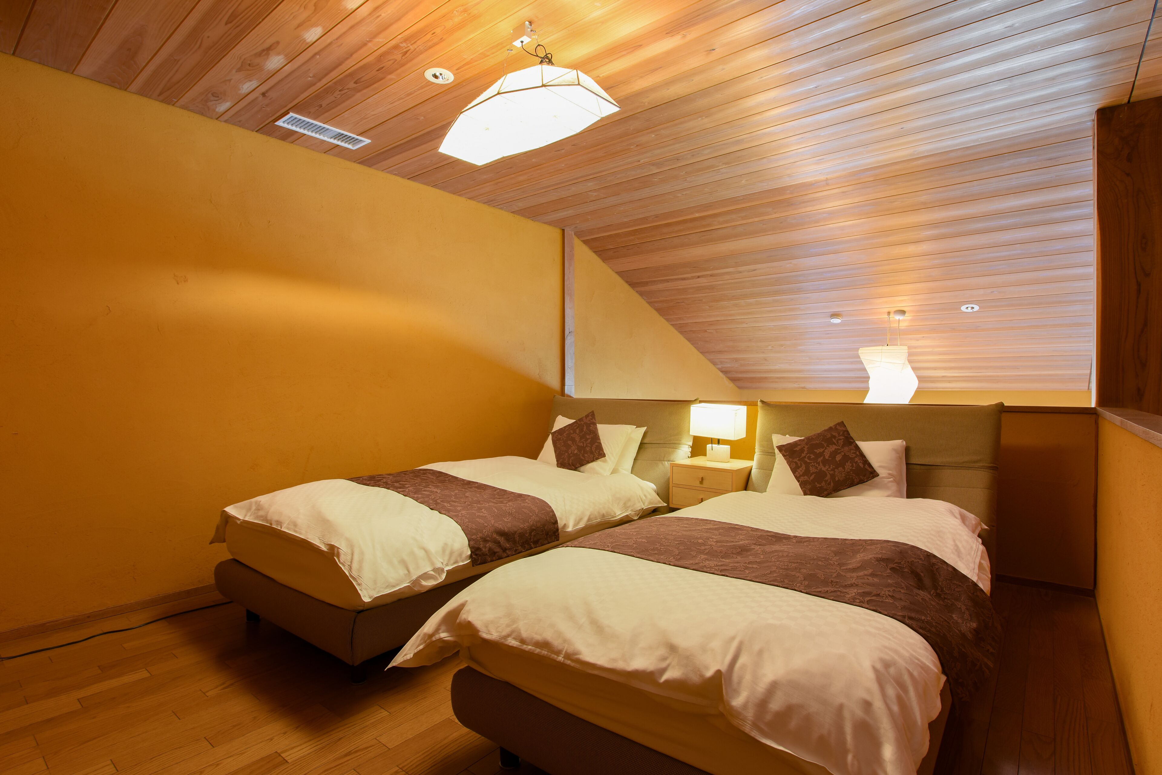 Executive Suite, Balcony, River View | In-room safe, free WiFi