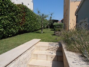 Property grounds - "Ines 1" by Interhome (Pula)