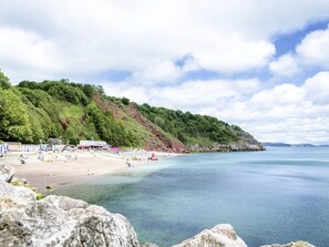 Beach - Gemütliches Familienhaus am Meer by Interhome (Torquay)