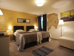 Internet - Stilvolle Wohnung in Arena mit großer Terrasse by Interhome (Pula)