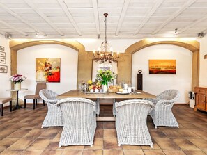 Dining - Villa mit Garten, Grill und Terrasse by Interhome (Kreischa)