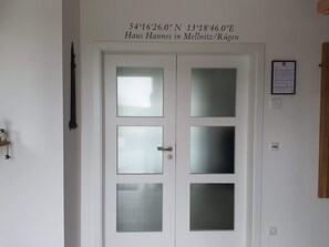 Interior - Reetdachhaus, Haus Hannes in Mellnitz by Interhome (Groß Schoritz)