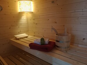 Sauna - Reetdachhaus, Haus Hannes in Mellnitz by Interhome (Groß Schoritz)