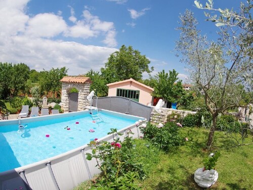 im Dorf Peresiji by Interhome