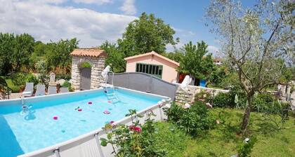 im Dorf Peresiji by Interhome
