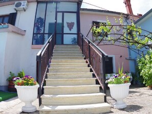 Exterior detail - im Dorf Peresiji by Interhome (Bokordici)