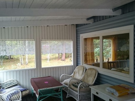 Property grounds. Idyllisches Ferienhaus in ruhiger Lage by Interhome