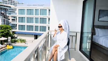 Habitación Deluxe, vistas a la piscina | Terraza o patio