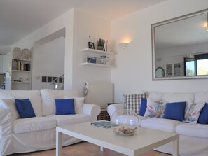 Fireplace - Nefeli Blue Villa in altem Olivenhain, Meerblick by Interhome (Analipsi-Hersonissos)