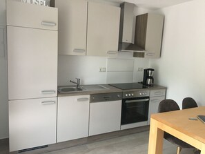 Fridge, microwave, oven, dishwasher - Götterlay by Interhome (Bruttig-Fankel)