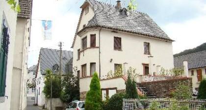 Altes Winzerhaus in Mesenich by Interhome