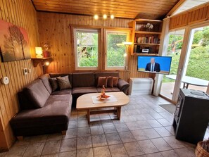 TV, fireplace, DVD player - Vacation home Nora by Interhome (Extertal)