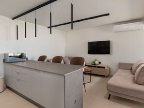 Interior - Trapezia Luxury Living -Türkis by Interhome (Kolympia)