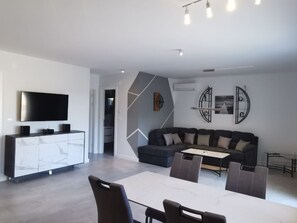 Living area - Wohnung Volme mit Pool in ruhiger Lage by Interhome (Pula/Banjole)