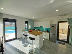 Fridge, microwave, oven, dishwasher - "Serenity" by Interhome (Pula/Vodnjan)