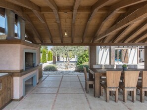 Outdoor dining - Villa Santi by Interhome (Bokordici)