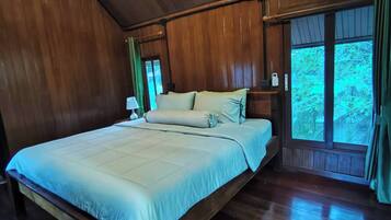 1 bedroom, iron/ironing board, Internet, bed sheets