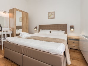 Internet - Tolles Ferienhaus in Deklići mit Privatem Pool by Interhome (Poreč/Kaštelir)