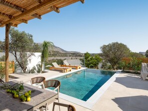 Pool - Massari Hills-Artes by Interhome (Archangelos)