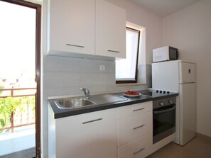 Fridge, microwave, oven, cookware/dishes/utensils - Andrea B4 by Interhome (Poreč)