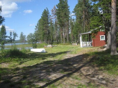 Schwedisches Holzhaus mit Grill und Terrasse by Interhome