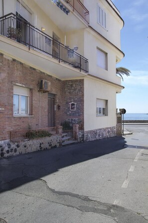 Exterior - Tysandros in Giardini Naxos by Interhome (Castelmola)