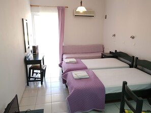 Internet - Zinovia Studio mit Balkon by Interhome (Agia Marina)