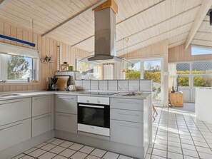 Fridge, dishwasher, cookware/dishes/utensils