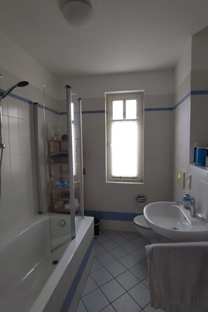 Bathroom - Am Buchenhain in Koserow by Interhome (Koserow)