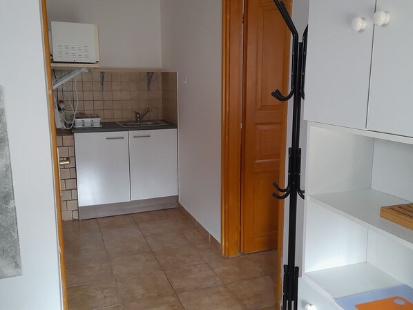 Unclassified image, 1 of 15, button - Apartment am See by Interhome (Balatonmariafurdo)
