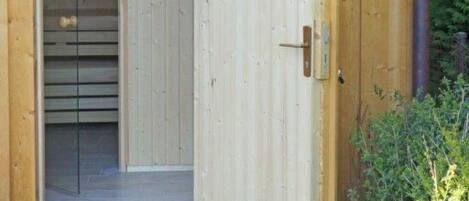 تفاصيل الفندق من الخارج