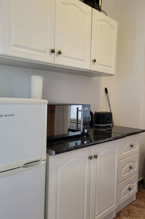 Unclassified image, 5 of 31, button - Vacation home am See by Interhome (Balatonmariafurdo)