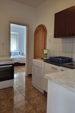 Fridge, microwave, oven, dishwasher - Vacation home am See by Interhome (Balatonmariafurdo)