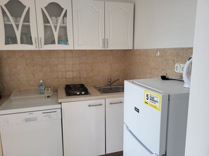 Private kitchen - Apartment am See by Interhome (Balatonmariafurdo)
