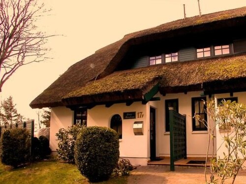 Haus Strandflieder by Interhome