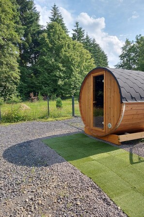 Property grounds - Holzhaus Sarahlita in Enspel by Interhome (Enspel)