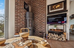 Interior - Pinto Rosso by Interhome (Twist)