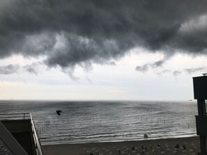 Beach - Penthouse mit Meerblick direkt am Strand by Interhome (Wangerooge)