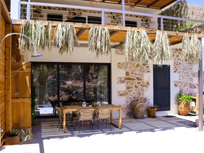 Outdoor dining - South Palms Dorfhaus, Südkreta by Interhome (Agios Vasilios)