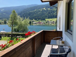 Terrace/patio - Wohnung mit Balkon und 2 Schlafzimmer by Interhome (Feld am See)